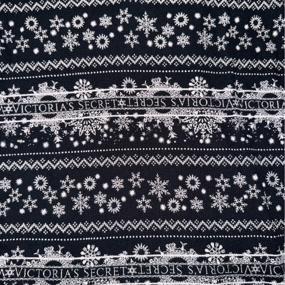 Victoria's Secret Thermal Knit Winter Holiday Pajama Top Sz Small - Picture 3 of 3